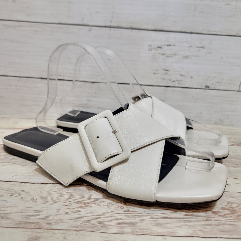 Alias Mae Revolve prue cross strap sandals in white - Picture 6 of 14